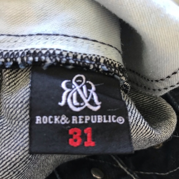 $$-Rock and Republic button fly dark denim. - Picture 8 of 8